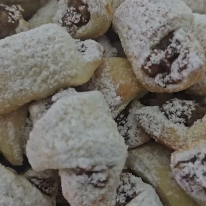 Pudra Şekerli Cevizli Kurabiye